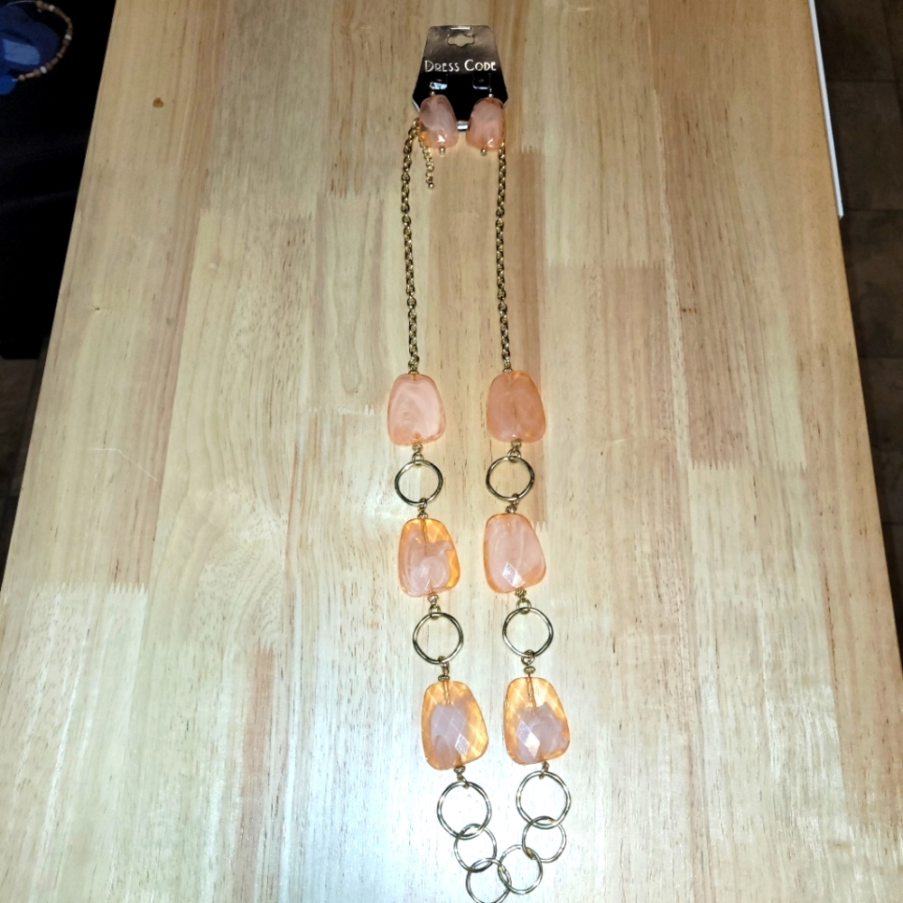 Jewelry Set - Picture 2 of 3